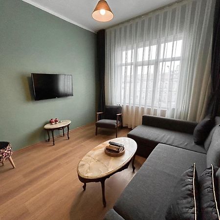 Waterfront Apartment By The Tram - Terrace With Dome & Golden Horn View In Fatih Istanbul Luaran gambar