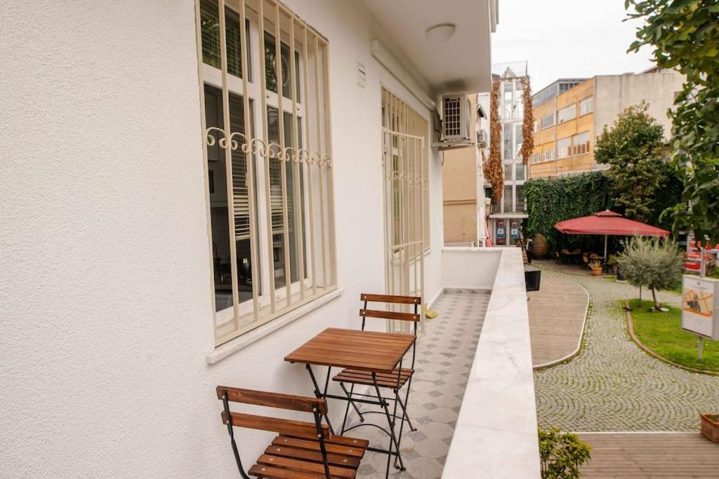 Waterfront Apartment By The Tram - Terrace With Dome & Golden Horn View In Fatih Istanbul Luaran gambar