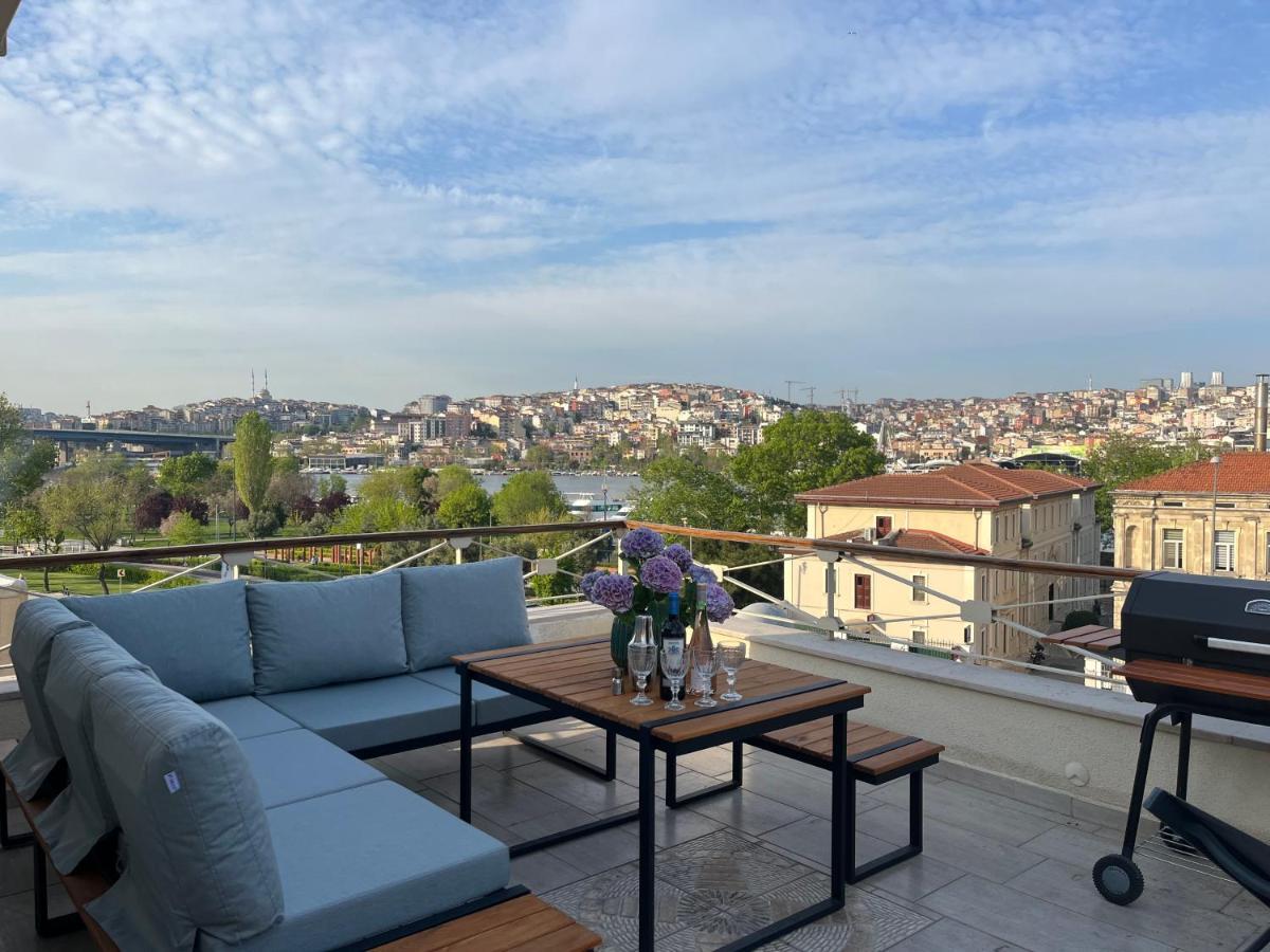 Waterfront Apartment By The Tram - Terrace With Dome & Golden Horn View In Fatih Istanbul Luaran gambar