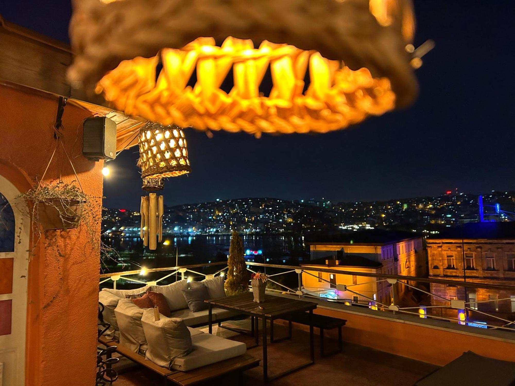 Waterfront Apartment By The Tram - Terrace With Dome & Golden Horn View In Fatih Istanbul Luaran gambar