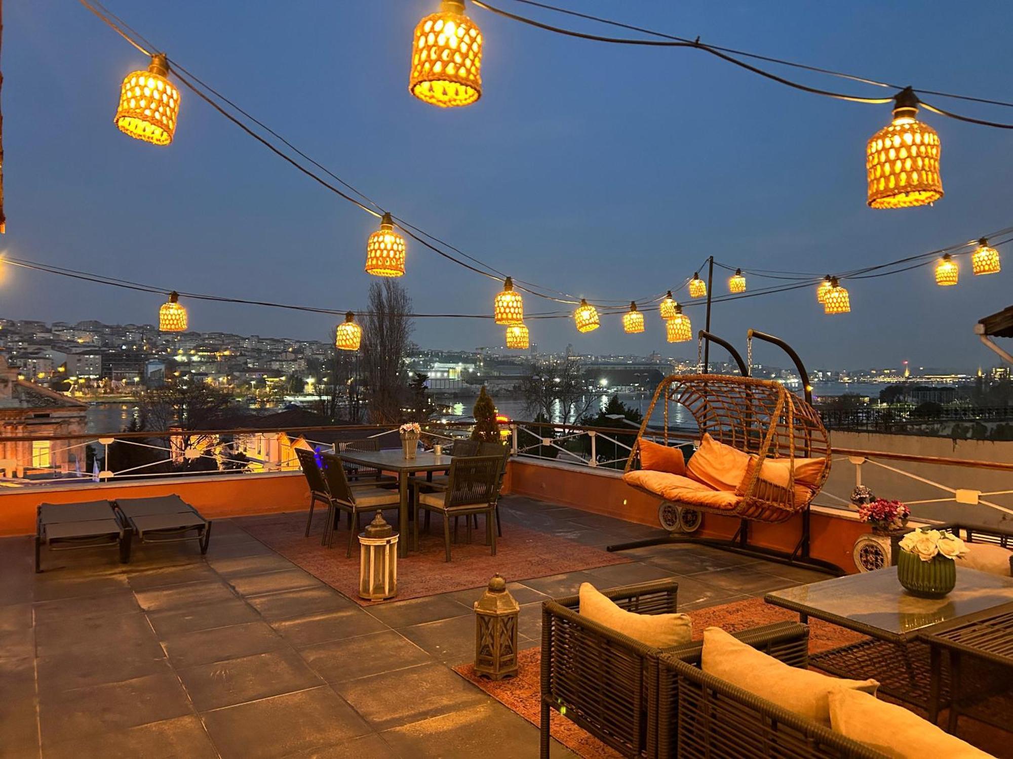 Waterfront Apartment By The Tram - Terrace With Dome & Golden Horn View In Fatih Istanbul Luaran gambar