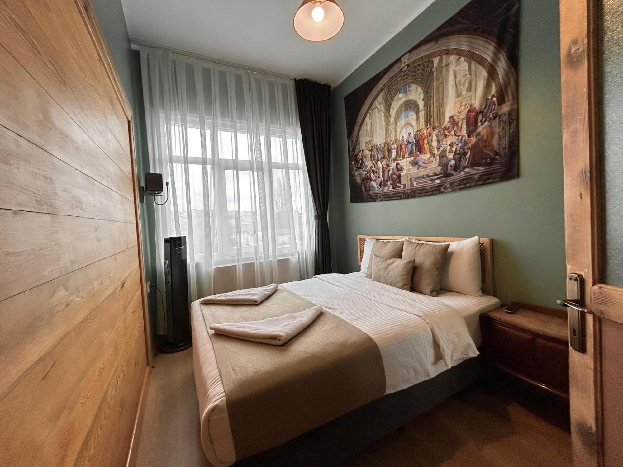 Waterfront Apartment By The Tram - Terrace With Dome & Golden Horn View In Fatih Istanbul Luaran gambar