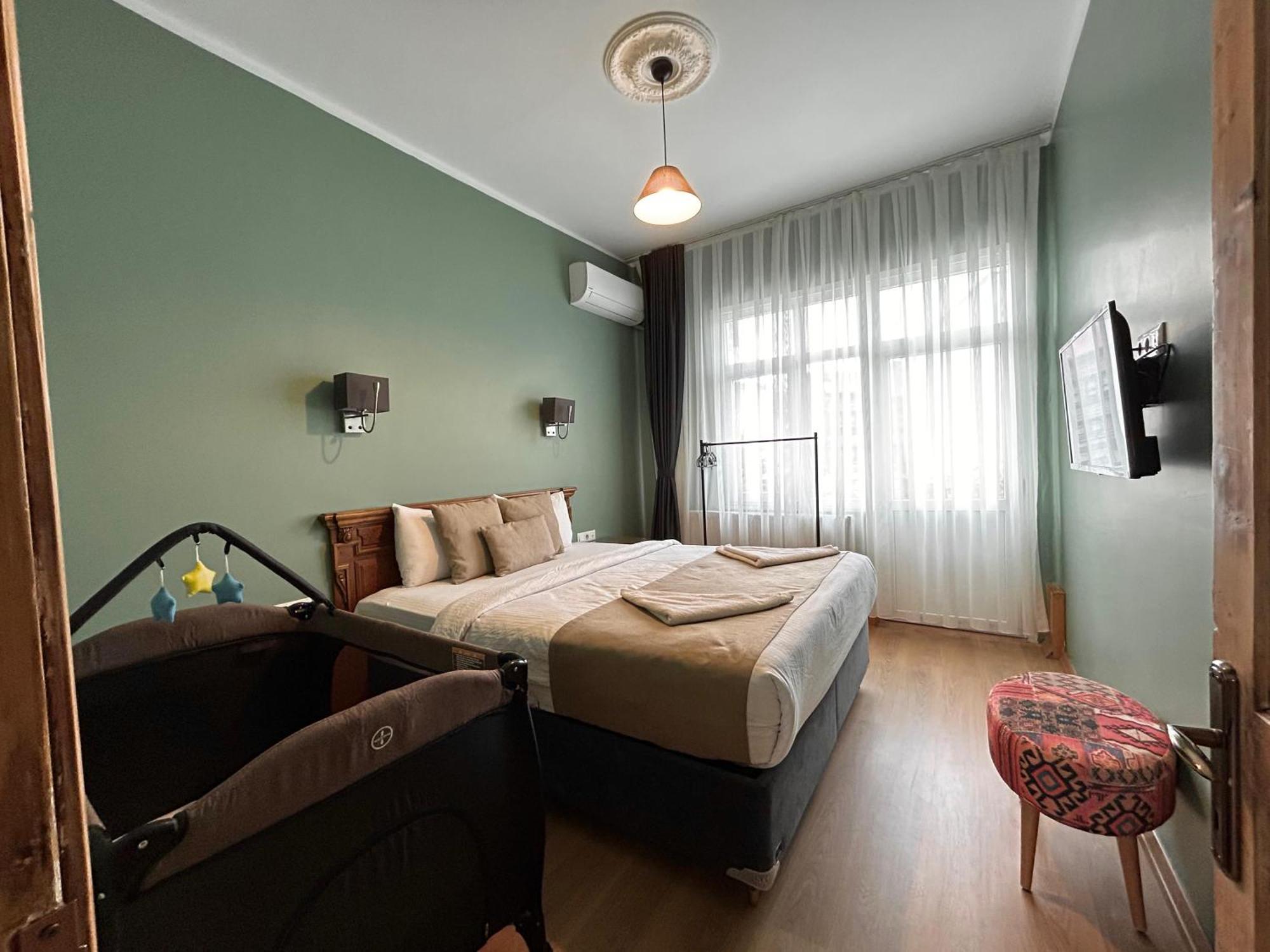 Waterfront Apartment By The Tram - Terrace With Dome & Golden Horn View In Fatih Istanbul Luaran gambar