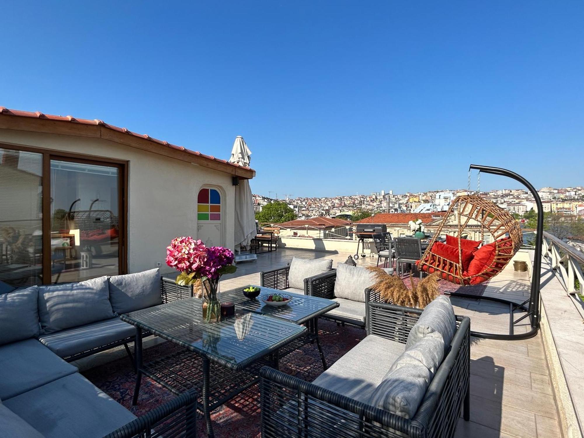 Waterfront Apartment By The Tram - Terrace With Dome & Golden Horn View In Fatih Istanbul Luaran gambar